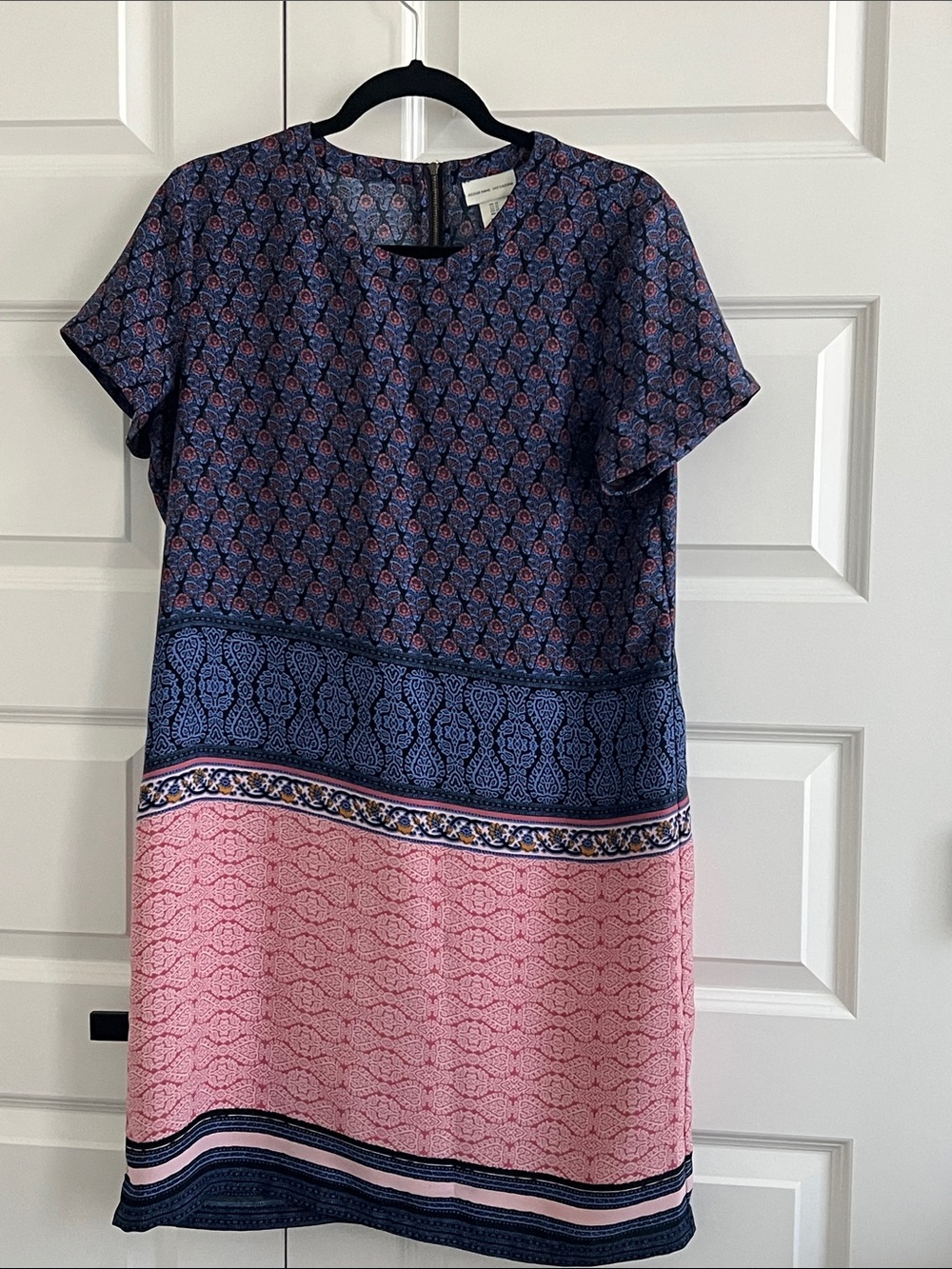Adrienne Vittadini Navy and Pink Patterned Shift Dress